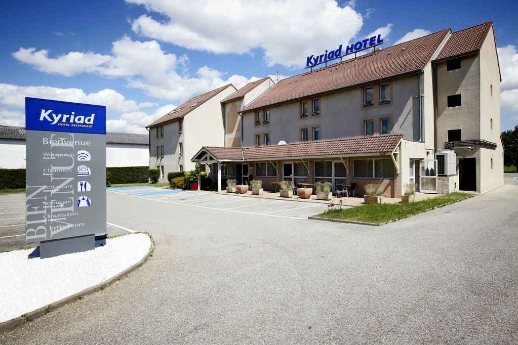 Kyriad Lyon Est - Saint Bonnet De Mure Exterior photo
